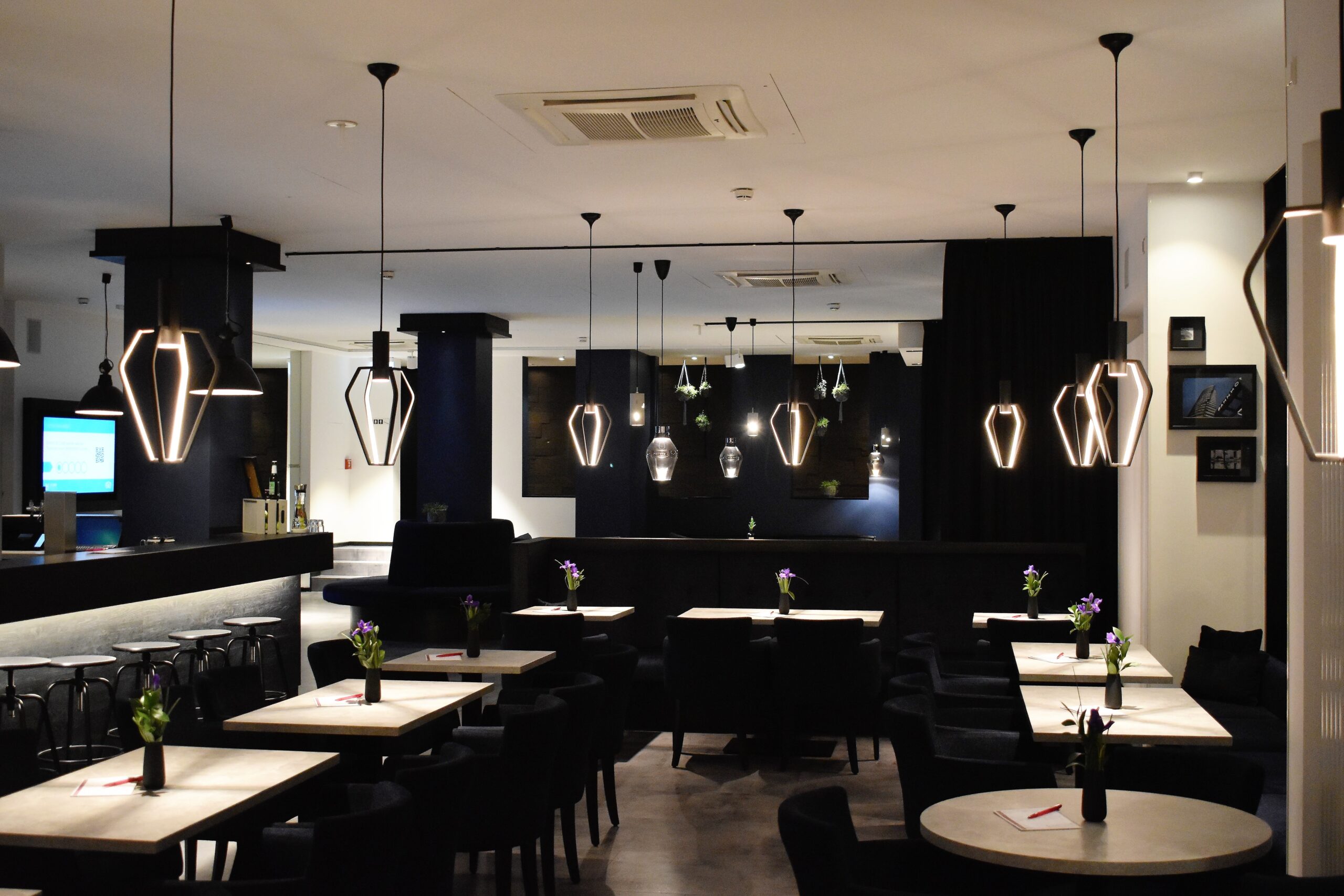 ristorante vuoto